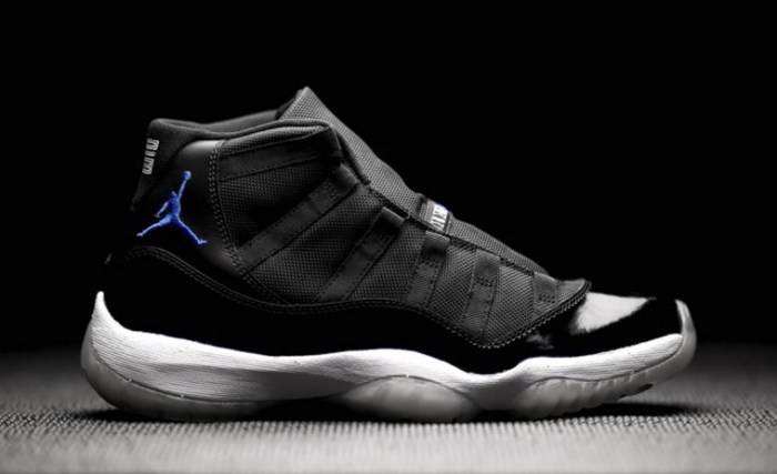 air-jordan-11-space-jam-681x4151